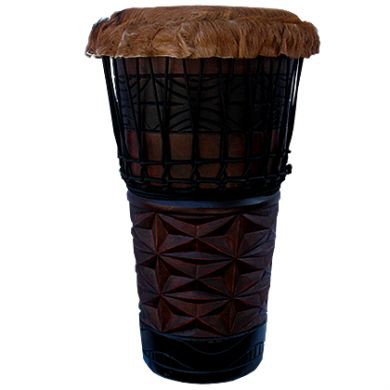 Ashiko de Madeira Talhada e Pêlo no Couro